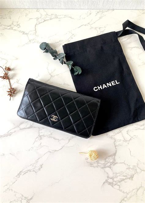 chanel wallet hong kong